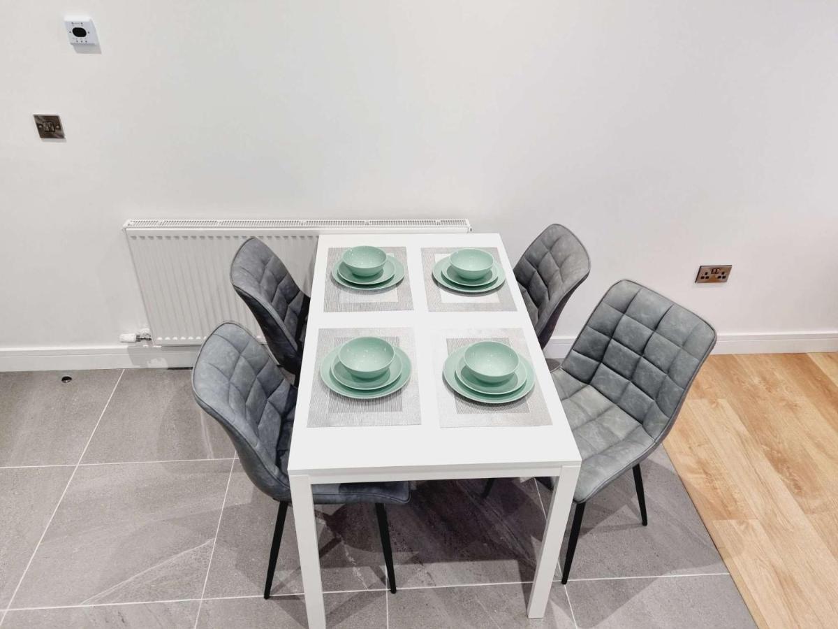 Appartement Lmk, Spacious 1 Bedroom Ground Floor Apartment, Ev Charger, Free Parking Wi-fi, Great Location