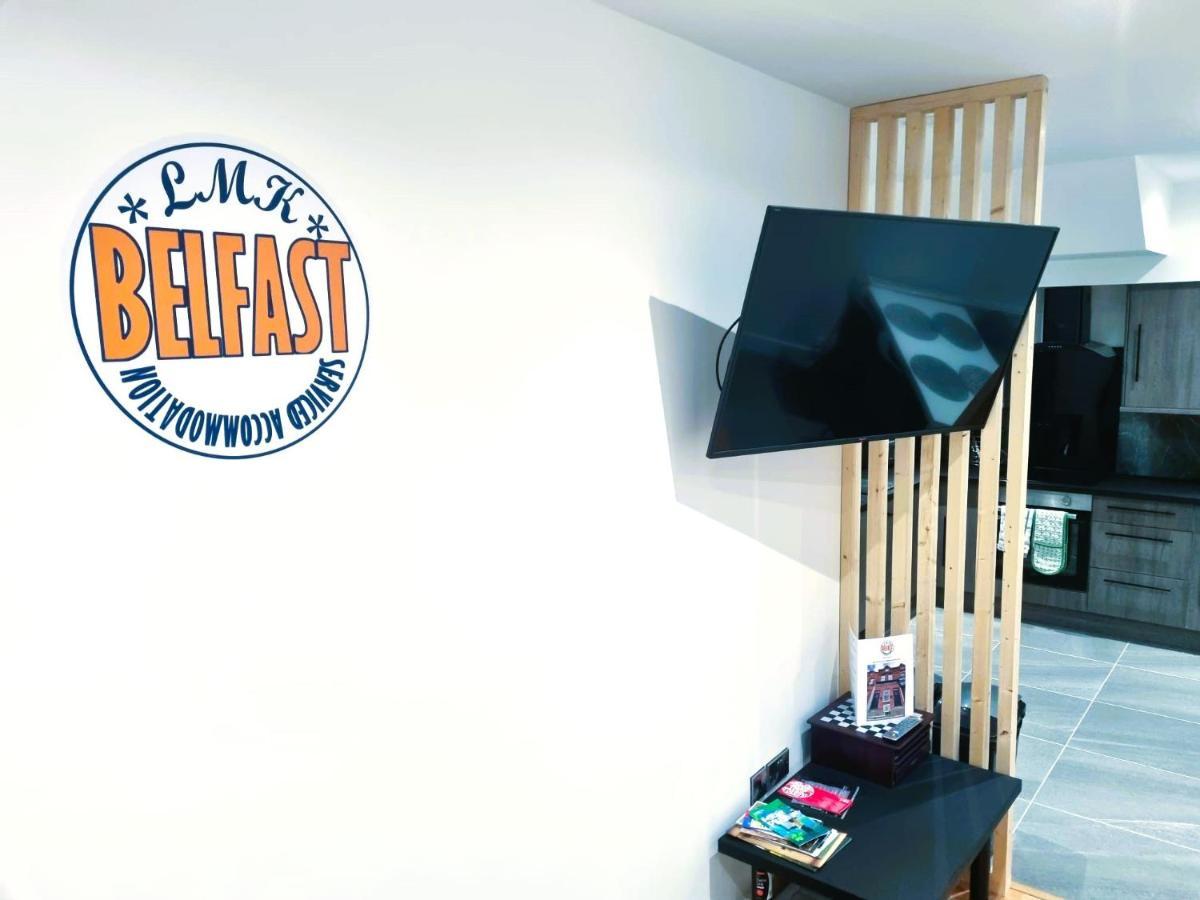 Lmk, Spacious 1 Bedroom Ground Floor Apartment, Ev Charger, Free Parking Wi-fi, Great Location Appartement Belfast